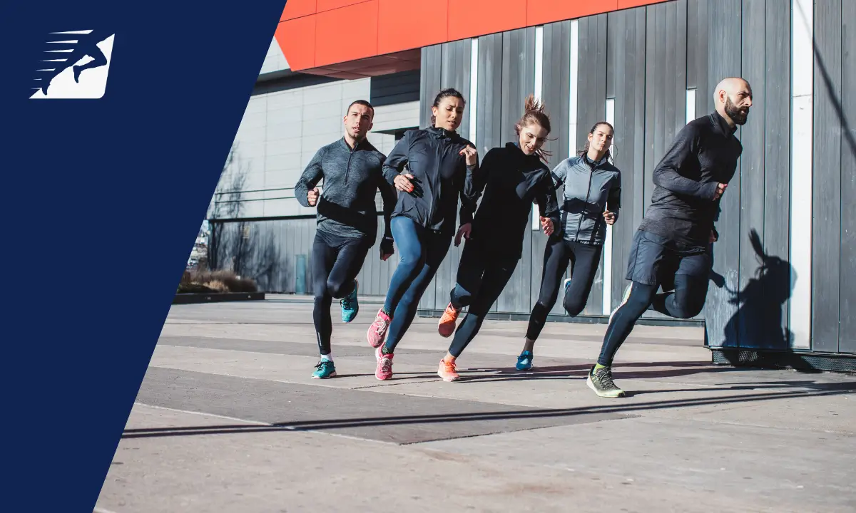 Laktatschwelle verbessern: So wirst du schneller und ausdauernder Mehrere Läufer bei einem Tempolauf